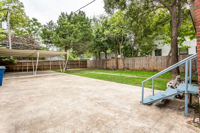 6922 Lindsley Avenue, Dallas, TX 75223