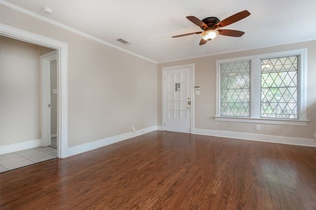 6922 Lindsley Avenue, Dallas, TX 75223