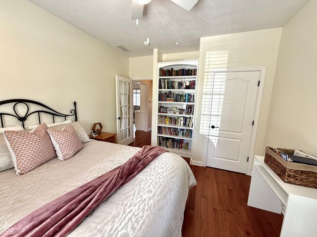 2868 Bloomsbury S, Greenwood, IN 46143