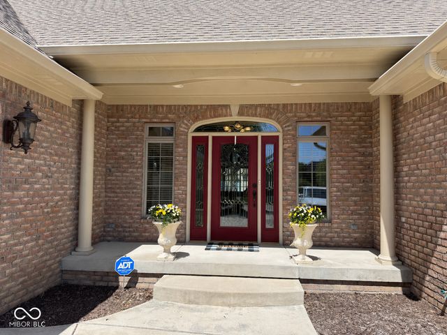 2868 Bloomsbury S, Greenwood, IN 46143