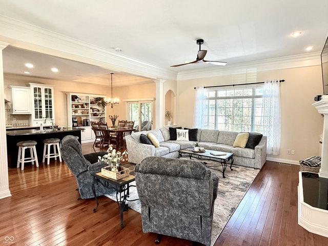 2868 Bloomsbury S, Greenwood, IN 46143