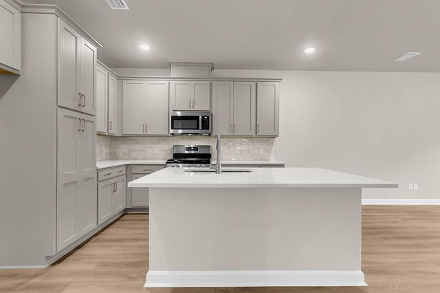 1070 Dusk Drive, Summerville, SC 29486
