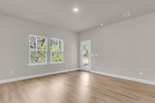 1070 Dusk Drive, Summerville, SC 29486