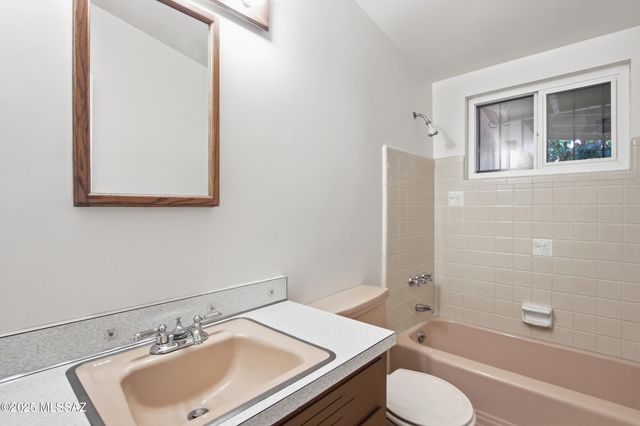 3565 N Stewart Avenue, Tucson, AZ 85716