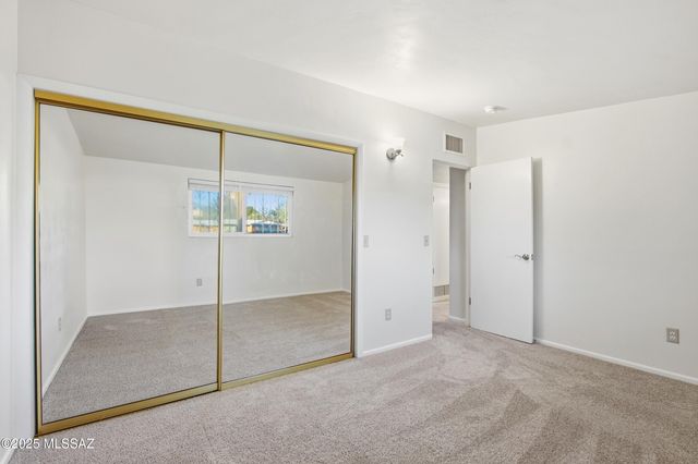 3565 N Stewart Avenue, Tucson, AZ 85716