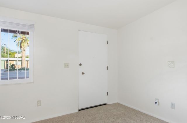 3565 N Stewart Avenue, Tucson, AZ 85716