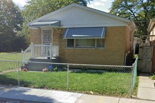 4452 S Lawler Avenue, Chicago, IL 60638