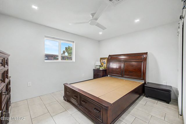 7409 E Calle La Vega, Tucson, AZ 85710