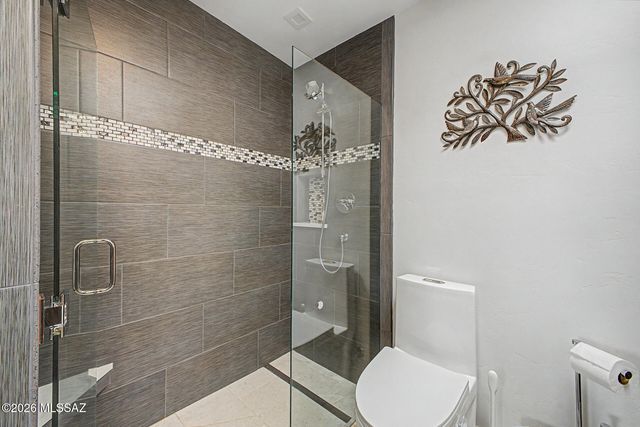 7409 E Calle La Vega, Tucson, AZ 85710