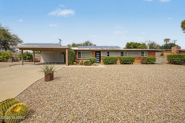7409 E Calle La Vega, Tucson, AZ 85710