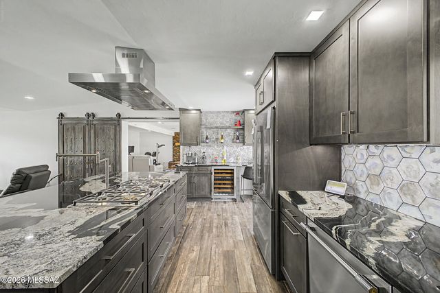 7409 E Calle La Vega, Tucson, AZ 85710