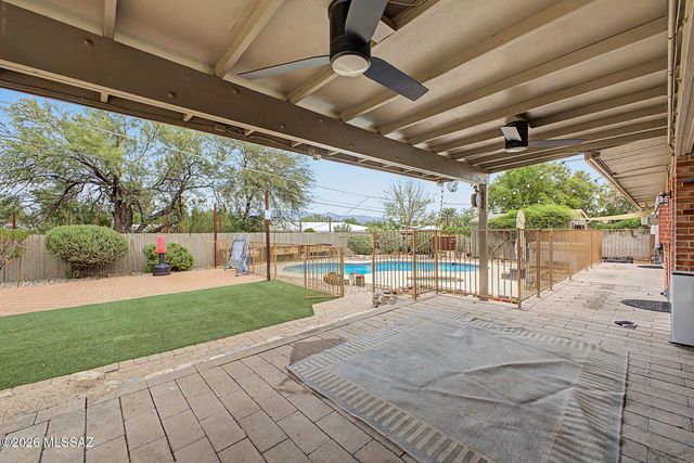 7409 E Calle La Vega, Tucson, AZ 85710