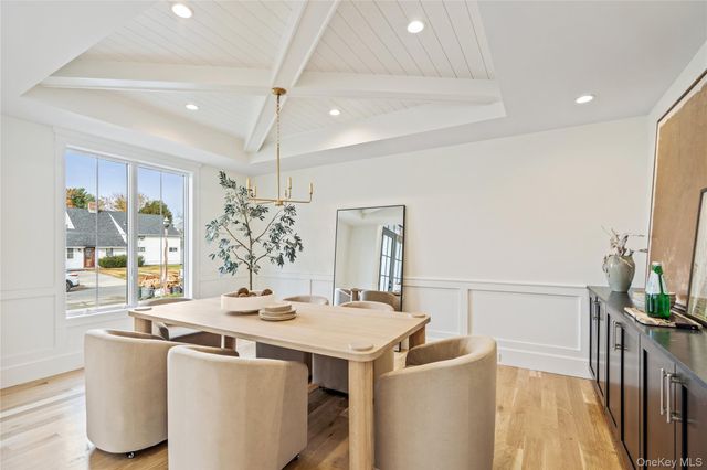 81 Bayview Avenue, Massapequa, NY 11758