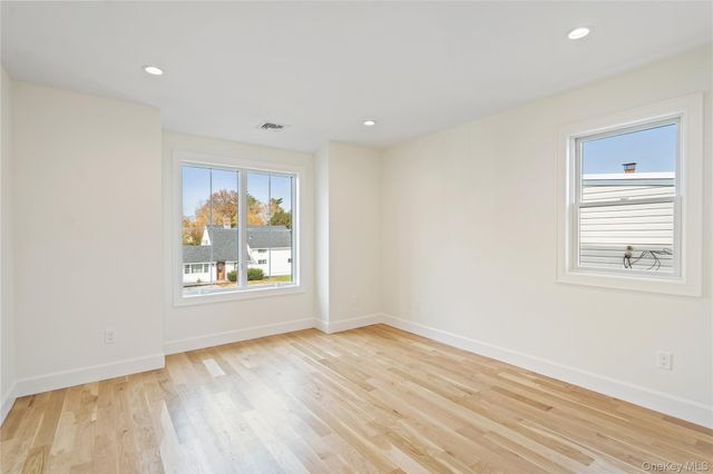 81 Bayview Avenue, Massapequa, NY 11758