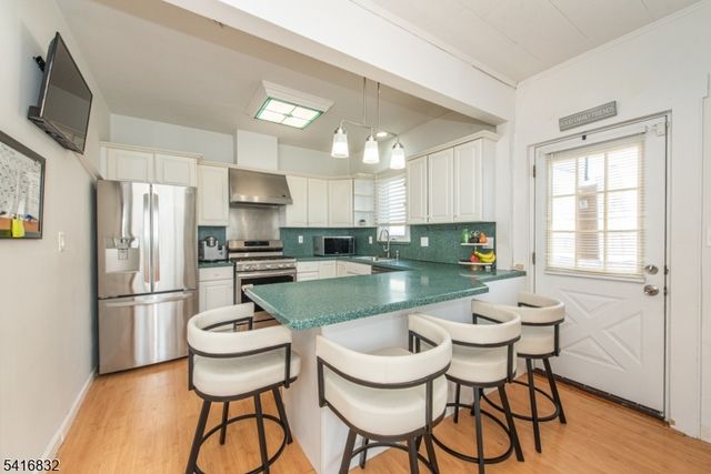 153 Orchard St, Elmwood Park Boro, NJ 07407