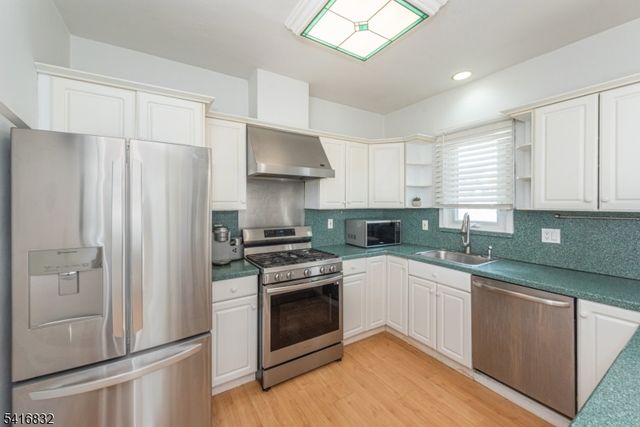 153 Orchard St, Elmwood Park Boro, NJ 07407