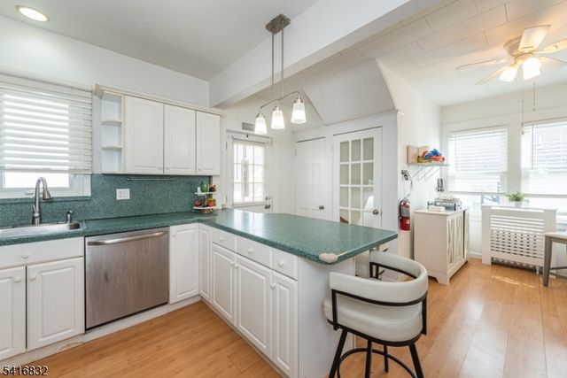 153 Orchard St, Elmwood Park Boro, NJ 07407