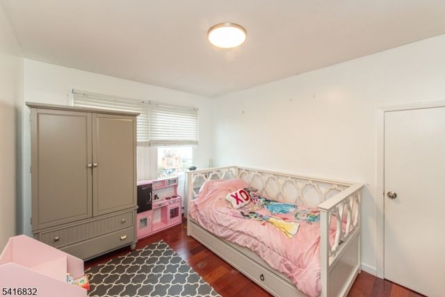 153 Orchard St, Elmwood Park Boro, NJ 07407