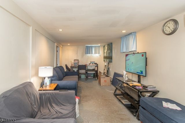 153 Orchard St, Elmwood Park Boro, NJ 07407