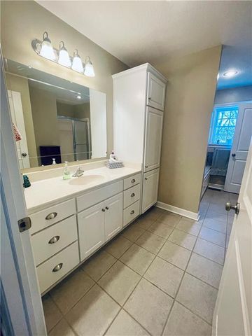 810 Arrowhead Circle, Maryville, MO 64468