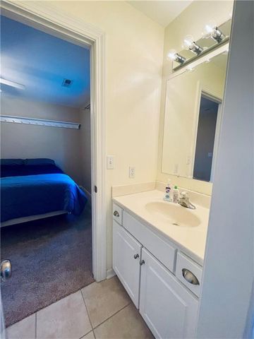 810 Arrowhead Circle, Maryville, MO 64468