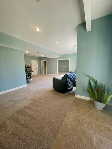 810 Arrowhead Circle, Maryville, MO 64468