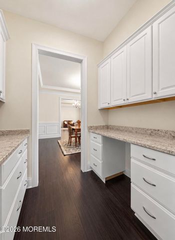4 Prestwick Court, Holmdel, NJ 07733