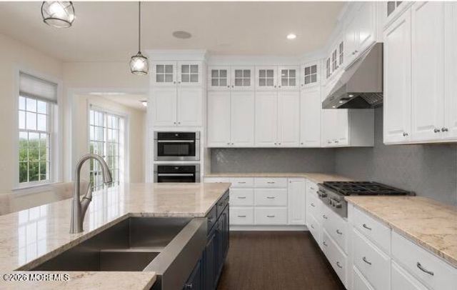 4 Prestwick Court, Holmdel, NJ 07733