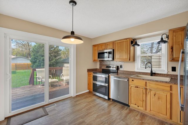528 13th Street, West Des Moines, IA 50265