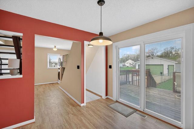 528 13th Street, West Des Moines, IA 50265