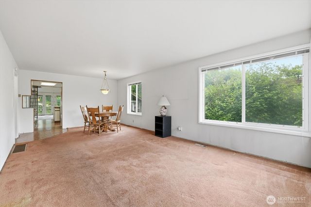 824 S 146th Street, Burien, WA 98168