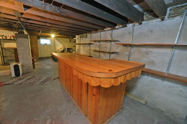 221 E Grove Street, Utica, IL 61373