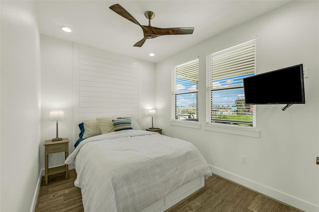 2200 Crab Street, Crystal Beach, TX 77650