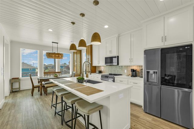2200 Crab Street, Crystal Beach, TX 77650