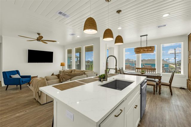 2200 Crab Street, Crystal Beach, TX 77650