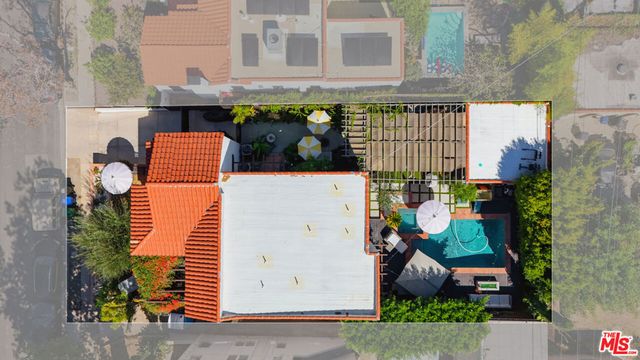 1042 S Stanley Avenue, Los Angeles, CA 90019