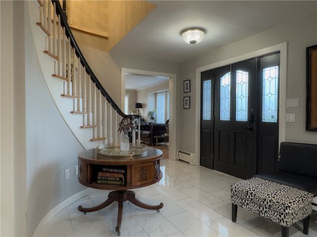 18 ANN Court, Cranston, RI 02921