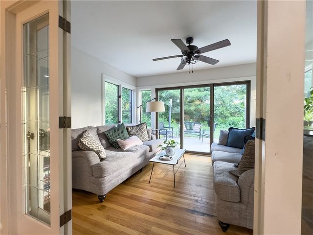 18 ANN Court, Cranston, RI 02921