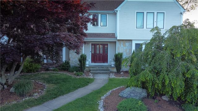 18 ANN Court, Cranston, RI 02921