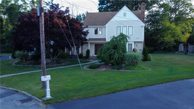 18 ANN Court, Cranston, RI 02921