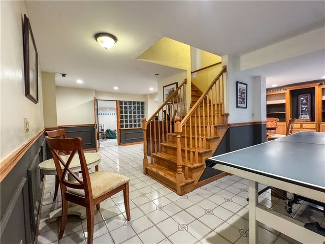 18 ANN Court, Cranston, RI 02921