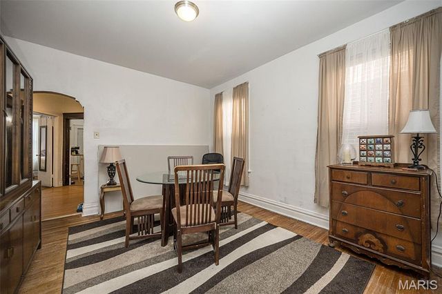 3225 N Taylor Avenue, St Louis, MO 63115