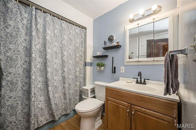 3225 N Taylor Avenue, St Louis, MO 63115