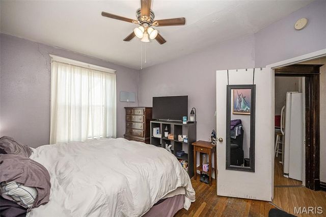 3225 N Taylor Avenue, St Louis, MO 63115