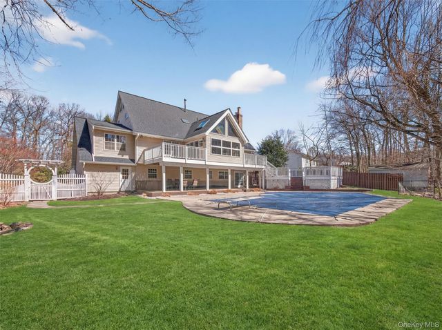 45 Maplewood Boulevard, Suffern, NY 10901