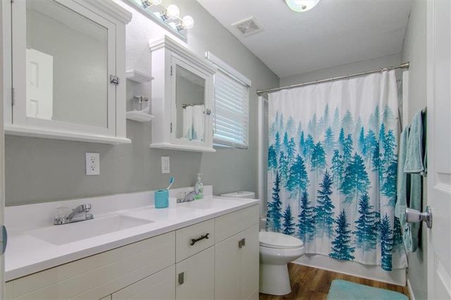 604 E Vogt Road, Urich, MO 64788