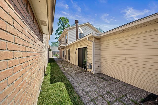 14041 Cashel Forest Drive, Houston, TX 77069