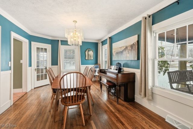 7032 Darrow Road, Hudson, OH 44236