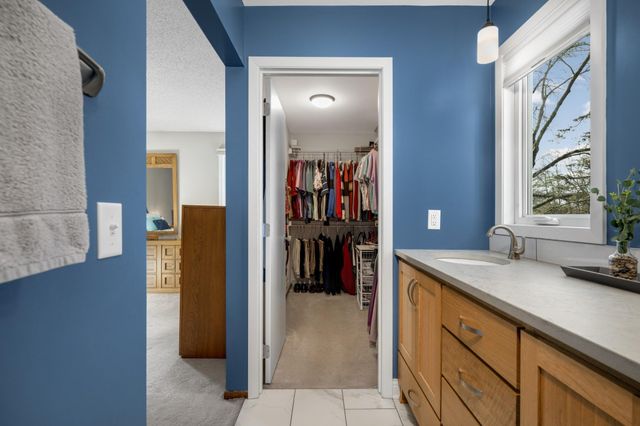 9845 Colorado Circle, Bloomington, MN 55438