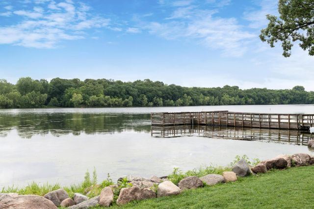 9845 Colorado Circle, Bloomington, MN 55438